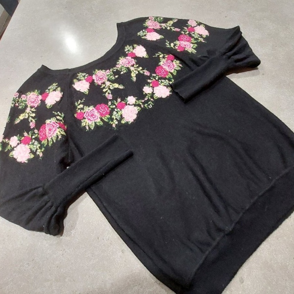 VTG WoolBlend Black Long Sleeve Knit Sweater W/Multi-Floral Embroidery-EUC Sz S - Picture 7 of 16